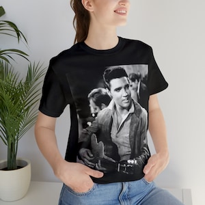 Vintage Shirt Elvis Priestly King of Rock and Roll Vintage Retro Shirt for Elvis fans