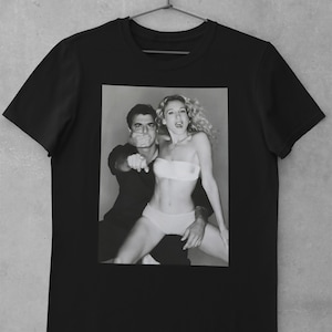 Carrie Bradshaw and Big romantic couple fan art Unisex Fit Tee Shirt for Sex And The City fans