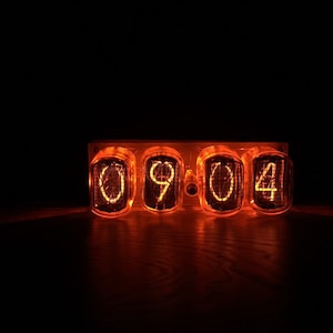 Nixie tube clock in 12 Amber ,Fallout style,Vintage,Steampunk ,christmas gift, gift