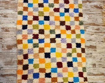 Tapis berbère en laine multicolores