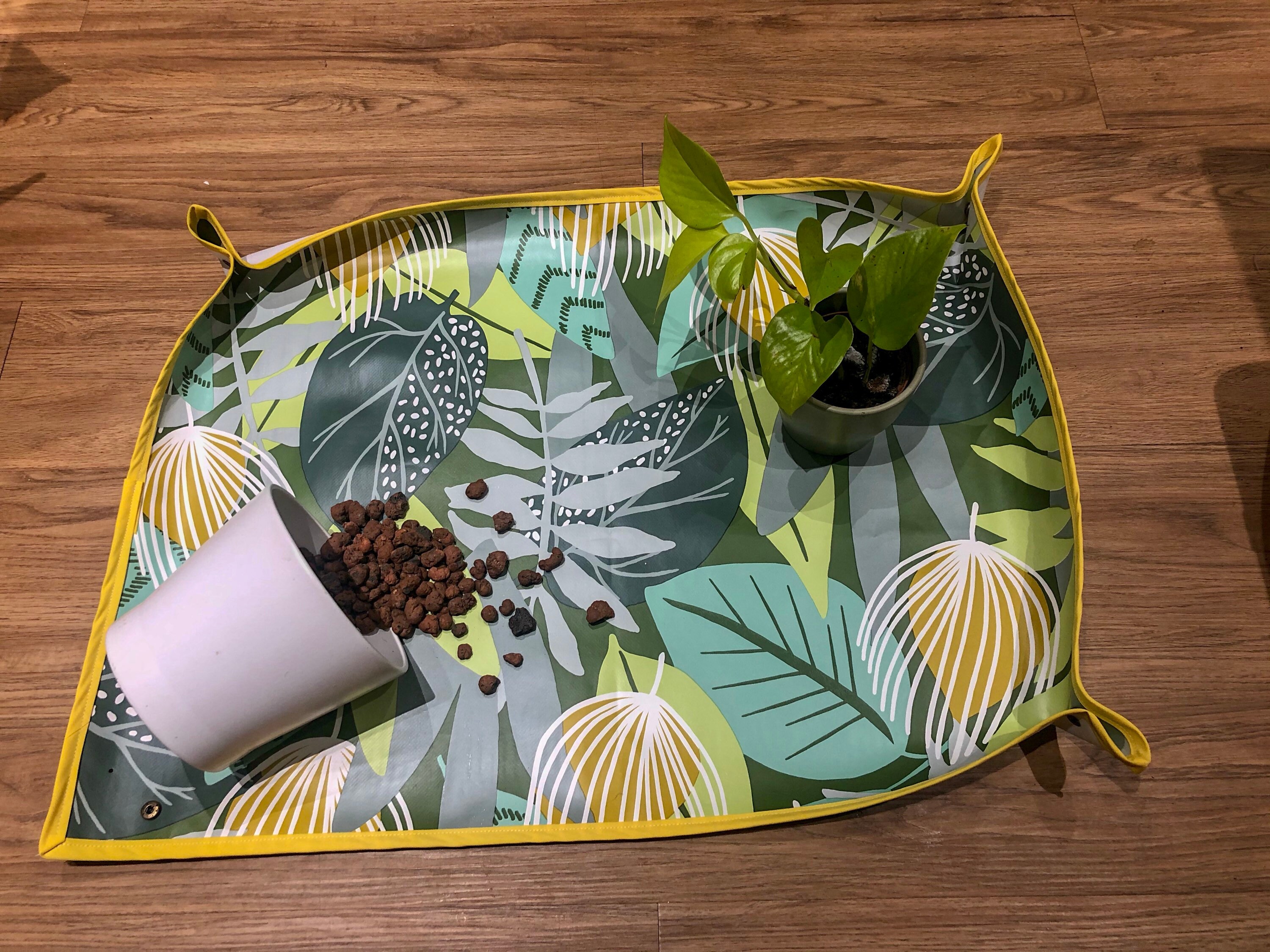 Plant Repotting Tarp Waterproof Lightweight Indoor Succulent Potting