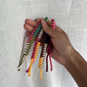 ZIGZAG Custom Paracord Keychain | Bag Charm | Rope Purse Charm | Keychain Accessories