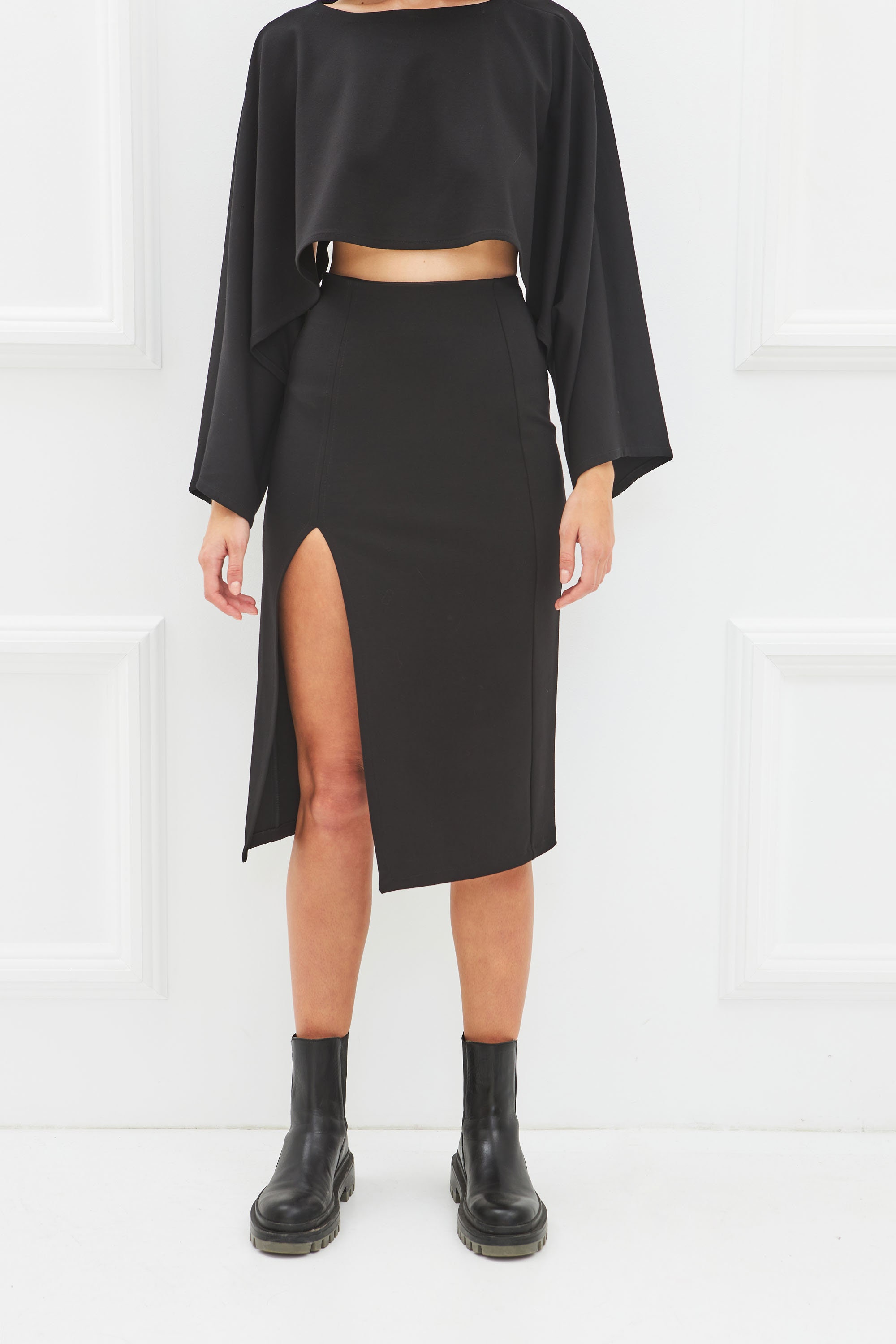 Zwarte crop-top voor dames / gemakkelijk te dragen cape-top gemakkelijk aan te brengen / comfortabele stijlvolle top / slijtage voor het hele seizoen