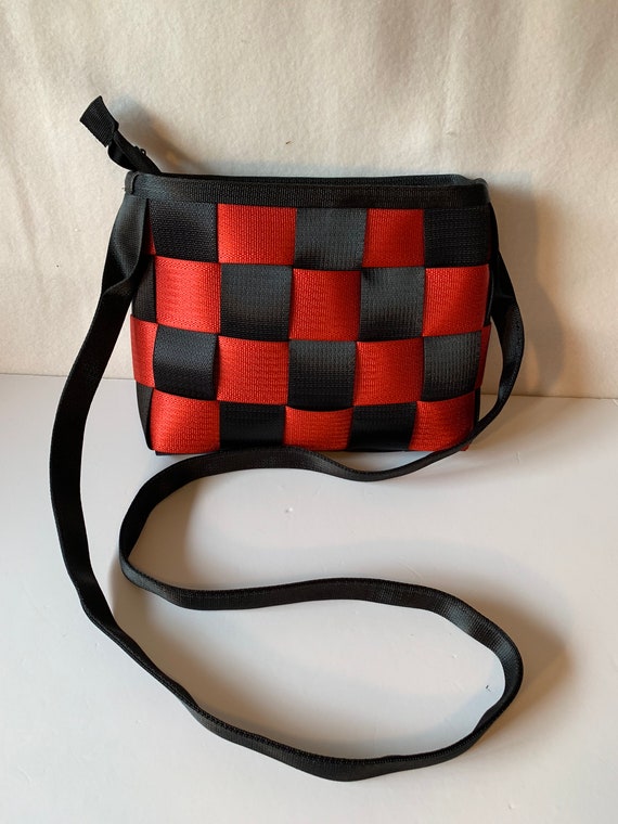 seat belt messenger bag