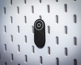 Insta360 Go 3S Magnetic Skadis Pegboard Clip
