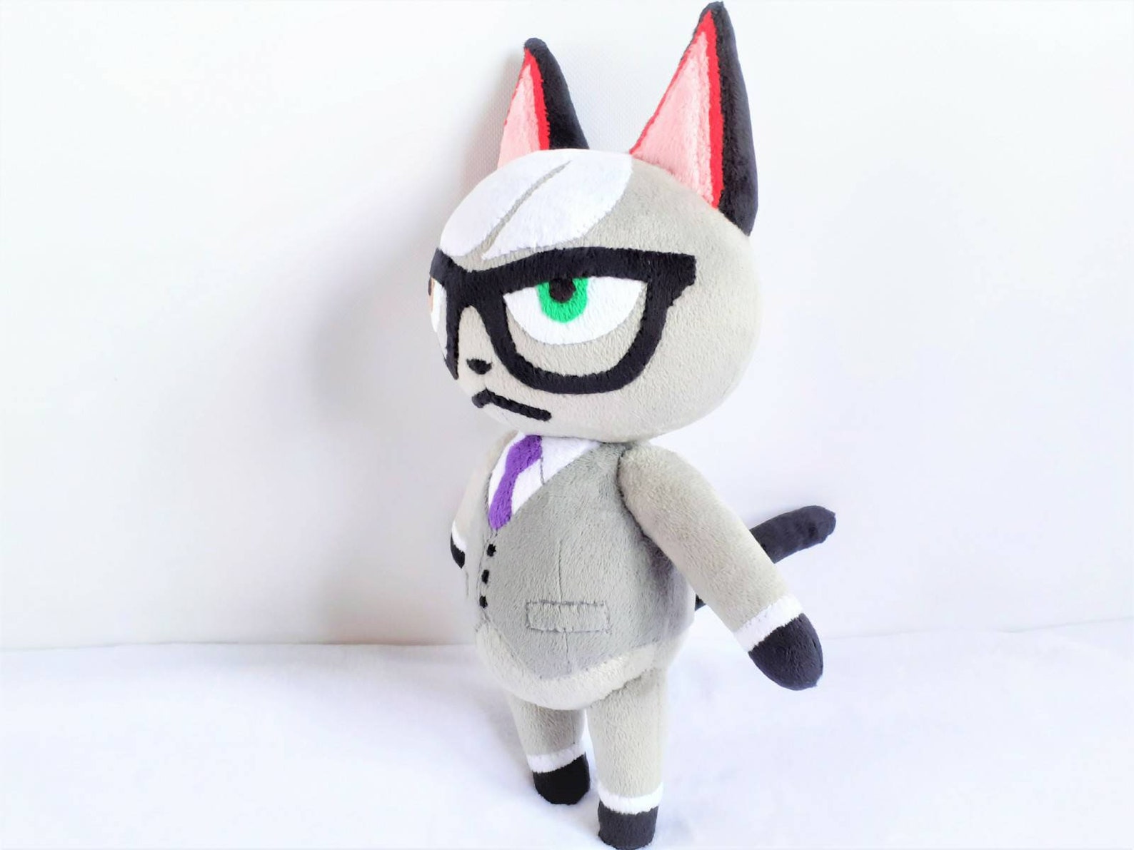 acnh raymond plush