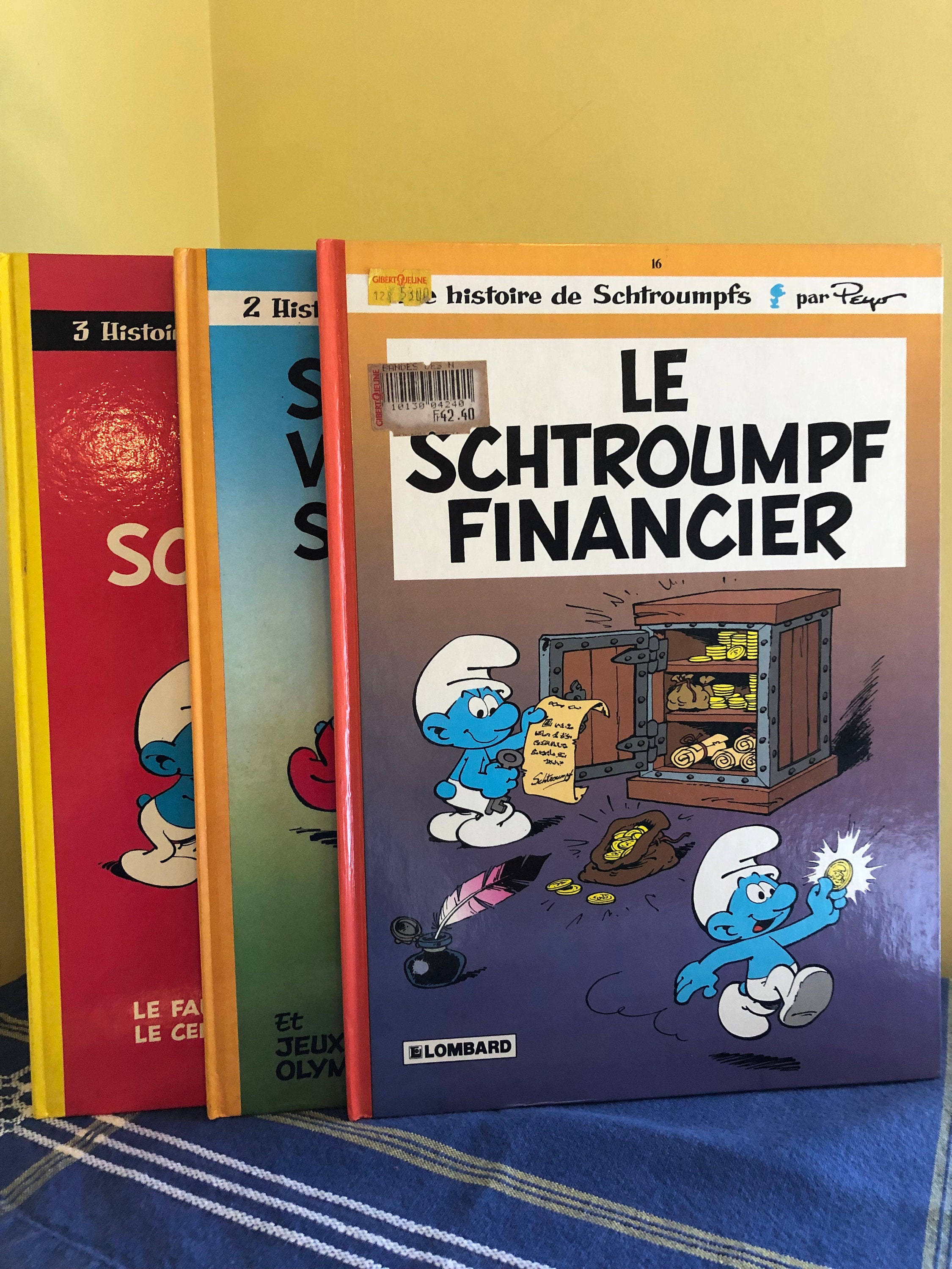 3 Older SMURFS BOOKS COMICS Hardbound and Softbound Smurf Soup