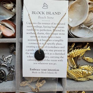 Collar de piedra de playa de Block Island