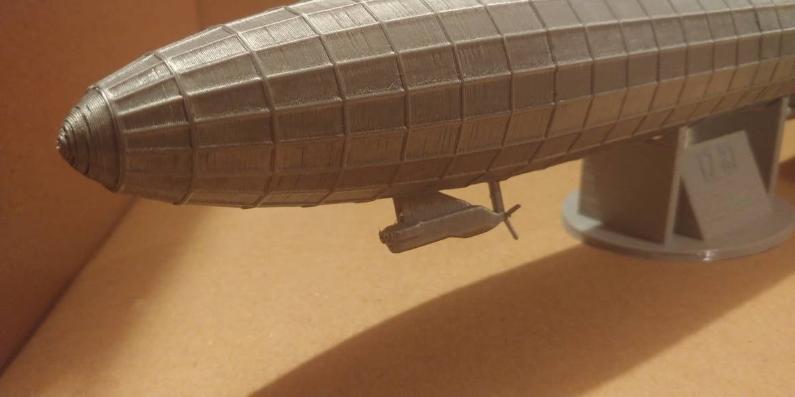 WW1 PClass L87 Zeppelin Airship Detailed Plastic Model 1385 Etsy