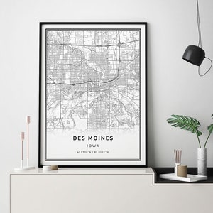 Des Moines Map Print: Minimalist Black and White Iowa Art