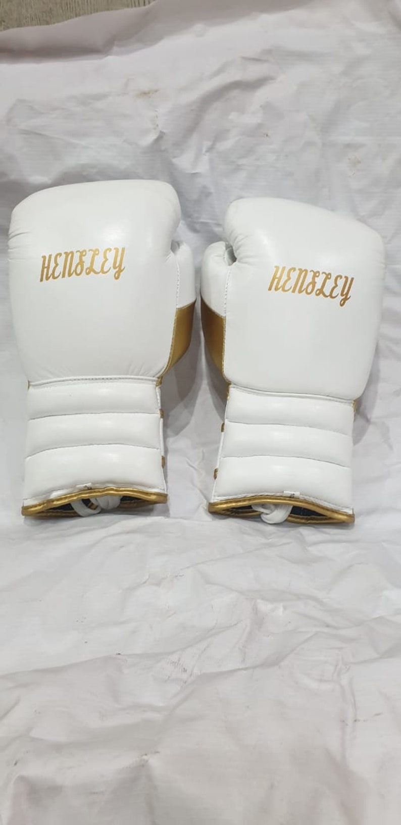 new customized leather boxing gloves with any custom name or logo or winning logo also
