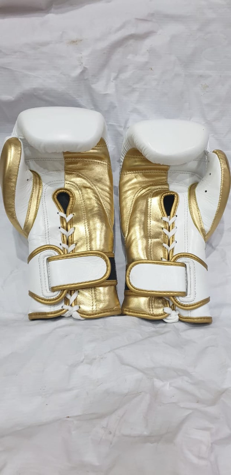 new customized leather boxing gloves with any custom name or logo or winning logo also