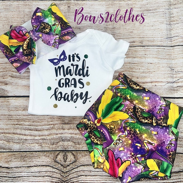 Mardi Gras Mask Baby Girl Outfit/ Mardi Gras Bummies/ High waisted shorts/ Bloomers/ Top, Bums and Bow set