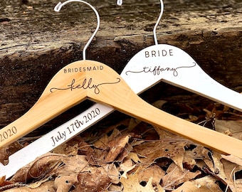 pengkai The Bride Hangers The Wedding Dress Hanging Bride's Wedding Gift Wood Color Silver Thread pengkai The Bride Hangers The Wedding Dress Hanging Bride's Wedding Gift Wood Color Silver Thread
