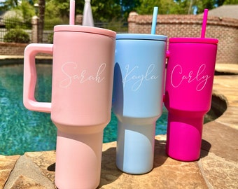 Laser Engraved Personalized 40 oz Tumbler with Handle, Personalized Tumbler,Custom Tumbler with Straw,Bridesmaid Gift,Birthday Gifts for Her