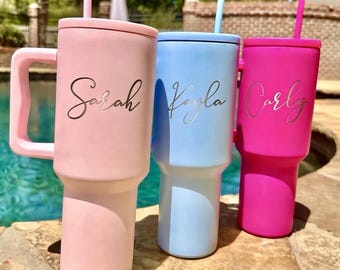 Laser Engraved Personalized 40 oz Tumbler with Handle, Personalized Tumbler,Custom Tumbler with Straw,Bridesmaid Gift,Birthday Gifts for Her