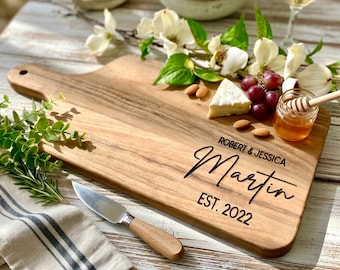 Charcuterie Board Personalized Serving Board with Handle Engraved Cheese Board Newly Wed Gift Christmas Gift for Couple Wedding Shower Gift