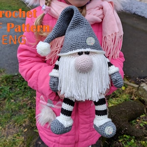 Wzór szydełkowy na krasnala bożonarodzeniowego PDF angielski, wzór krasnala amigurumi, wzór szydełkowej zabawki amigurumi, wystrój domu na Boże Narodzenie