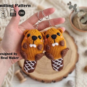 Beaver Knitting Pattern Keychain Toy, Small Amigurumi Animal Keyring, Knit Ornament Tutorial, Knit in the round Quick Project