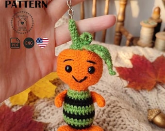 Amigurumi-Kürbis-Schlüsselanhänger Häkelanleitung: Herbstliches Halloween-DIY, Mini-Kürbis-Schlüsselanhänger (PDF-Download auf Englisch)