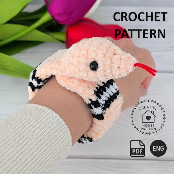 Crochet bracelet pattern PDF English, Snake plush, Crochet slap bracelet, Snake crochet, Beginner Friendly, Amigurumi snake, Animal crochet