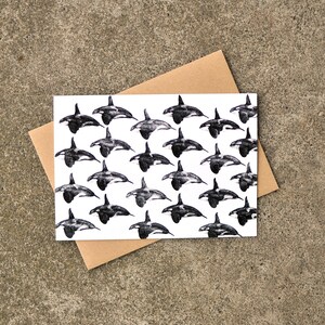 Carte de vœux à motif d’épaulard, résidents du sud, blanc, noir et blanc, côte ouest, orque, PNW, illustration par Natasha van Netten
