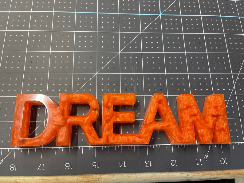 Dream Resin DeskCounter Sign