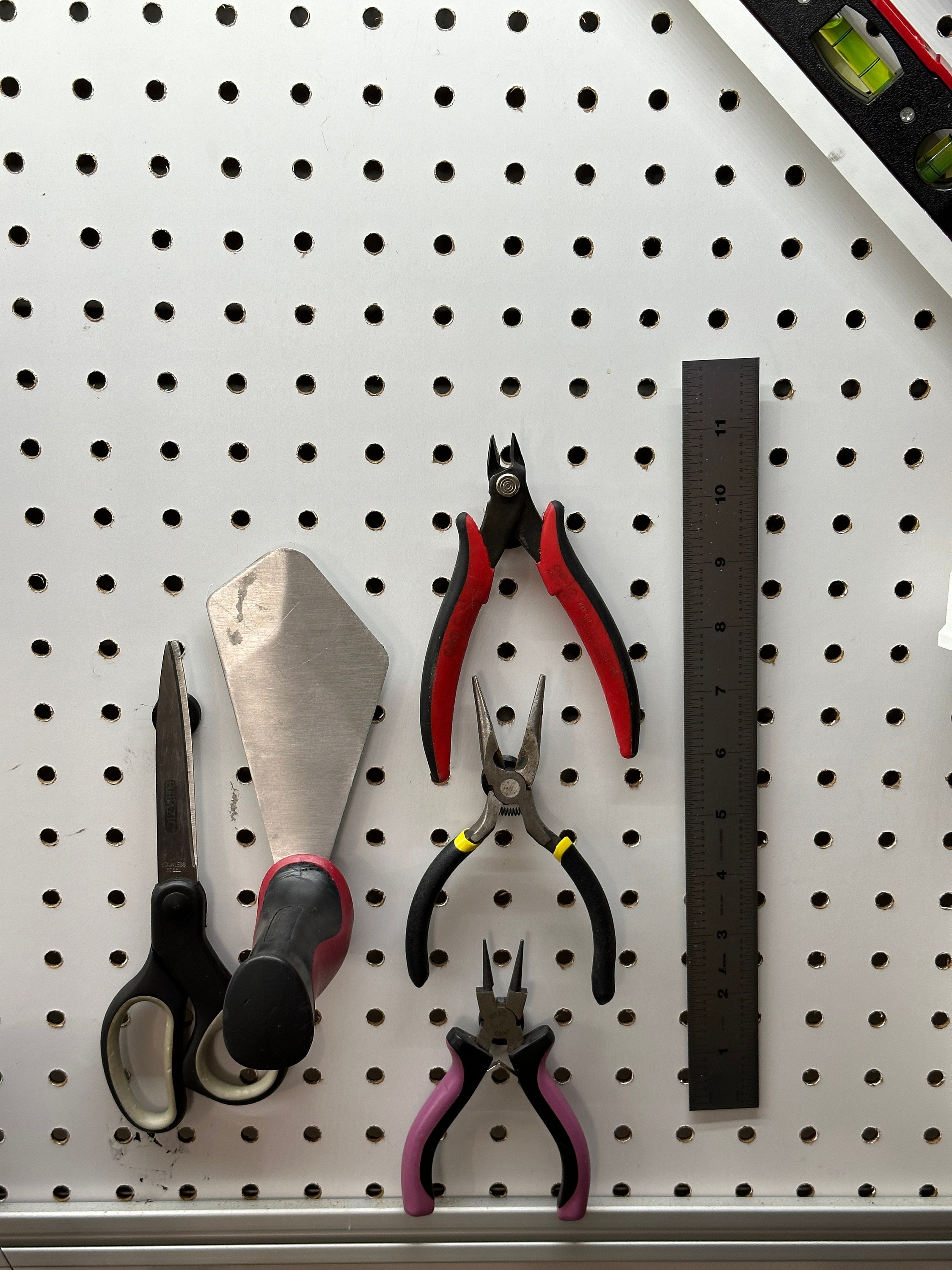 Pegboard Value Pack - 8 Ct