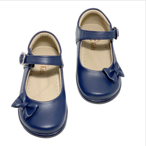 lightweight mary jane shoes