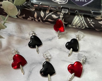 Daggered Heart Kindle Charm