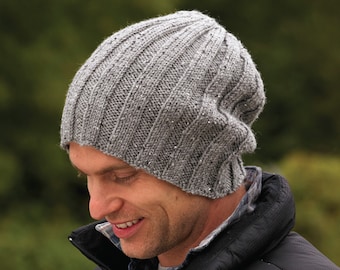 Kit tricot : bonnet et écharpe en laine Aran grise ou vert forêt