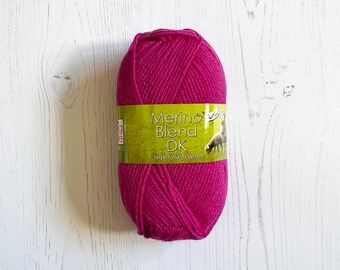 Fuschia Merino Blend DK Yarn: Superwash Wool, 50g