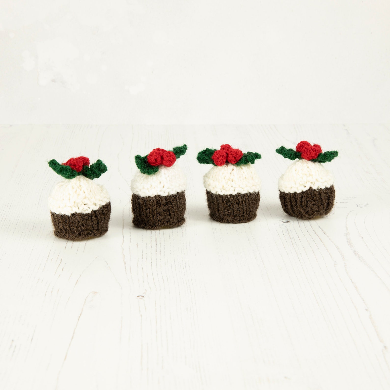 Mini Christmas Pudding Party Favours with Holly &amp; 3 Berries. | Etsy