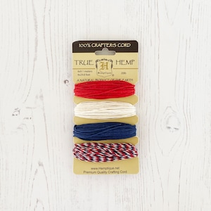 Cordón de cáñamo: 4 x 9,1 m, 1 mm de ancho. Cordón Hemptique 100 % cáñamo. Americana - Rojo, Azul y Blanco. Ecológico, sostenible y biodegradable.