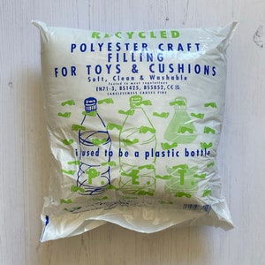 Recycelte Spielzeugfüllung. 200g Eco Polyester Füllwatte für Spielzeug & Kissen. Weiße, waschbare, recycelte Plastikflaschenfüllung für Spielzeug