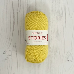 DK Wolle: Sirdar Stories in Glow Sticks, Gelb, 50g. Baumwoll-reiche Mischung, Licht Kammgarn Garn