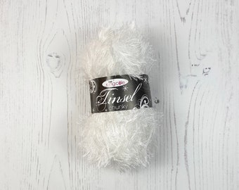 Fil de guirlande: Fil de guirlande blanche étincelante Chunky. 50g Boules de King Cole Tinsel Chunky Yarn à Blanche-Neige