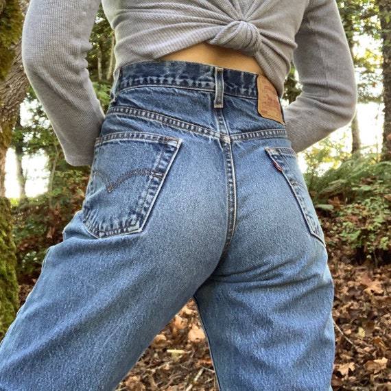 Vintage 90s Levi’s 550 Jeans