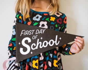 First AND Last Day of School Printable Flags: Preschool-12th Grade Bundle  (DIGITAL DOWNLOAD), Photo Prop for Kids and Teachers