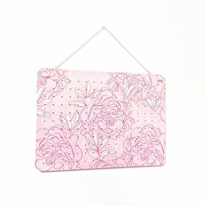 Stand de porte-oreilles, affichage de boucle d'oreille, organisateur de bijoux, stud blanc moderne ou stockage de bijoux de boucles d'oreilles balançantes