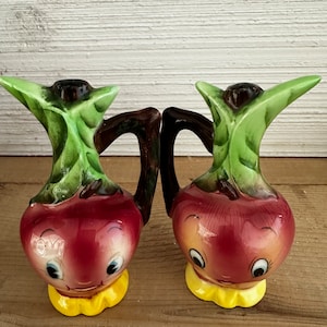 HTF PY japan apple salt and pepper shakers