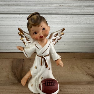Vintage Napcoware Napco Boy Angel Sport Figure Football Player C7362 Figurine