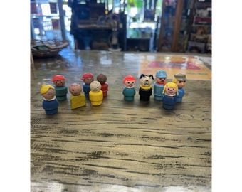Vintage Fisher Price Little People Lot of 11 Wooden & Plastic