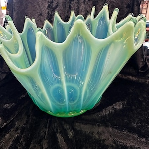 Fostoria Heirloom Green Opalescent Handkerchief Glass Bowl Decorative Piece 10&quot;