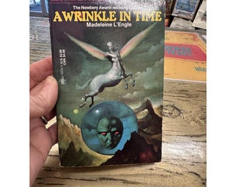 1976 A Wrinkle in Time PB Madeleine L'Engle Dell Science-fiction Fantasy Stranger Things