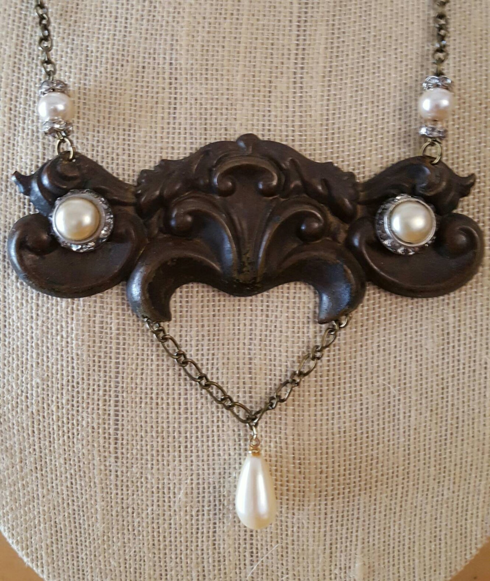 Vintage Hardware NecklaceBrass Hardware Necklace with Pearl Etsy.de