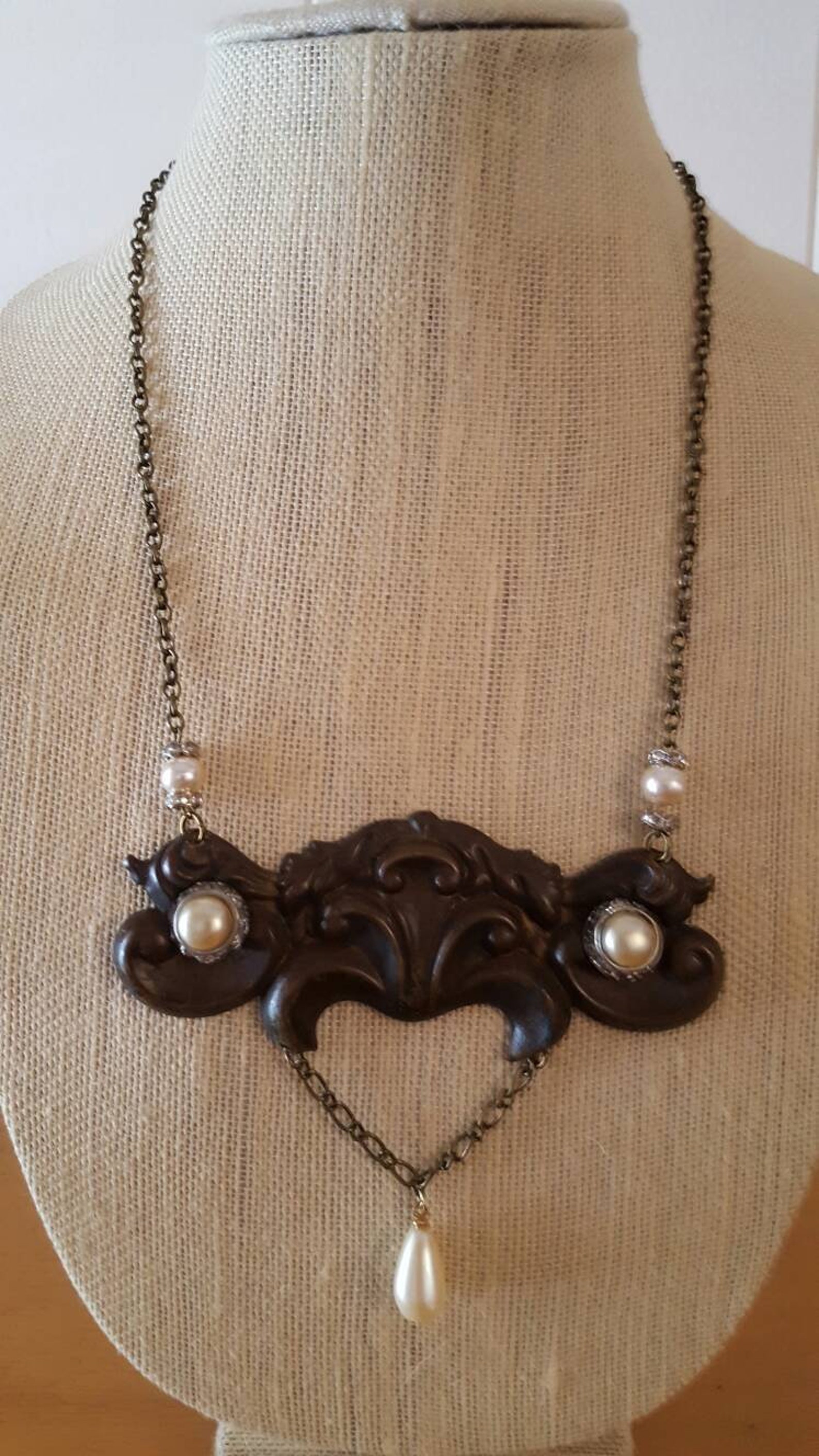Vintage Hardware NecklaceBrass Hardware Necklace with Pearl Etsy.de