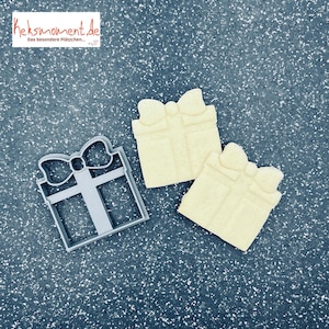 Gift cookie cutter / cookie stamp