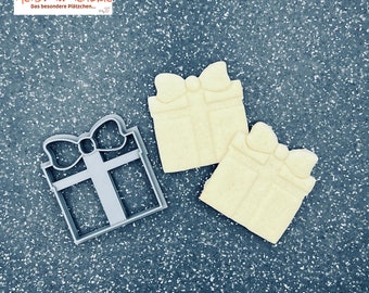 Gift cookie cutter / cookie stamp