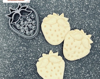 Strawberry cookie cutter / cookie stamp
